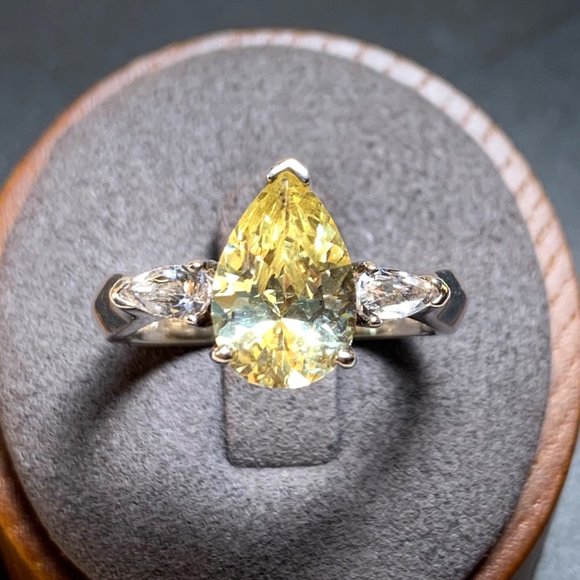 Sterling Silver 925 Pear Shape Yellow CZ Traditional Three Stone Ring, Size 9.75 - Picture 3 of 16